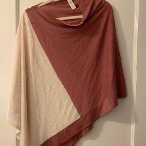 NWT Lululemon Yin Poncho Color Block OS.